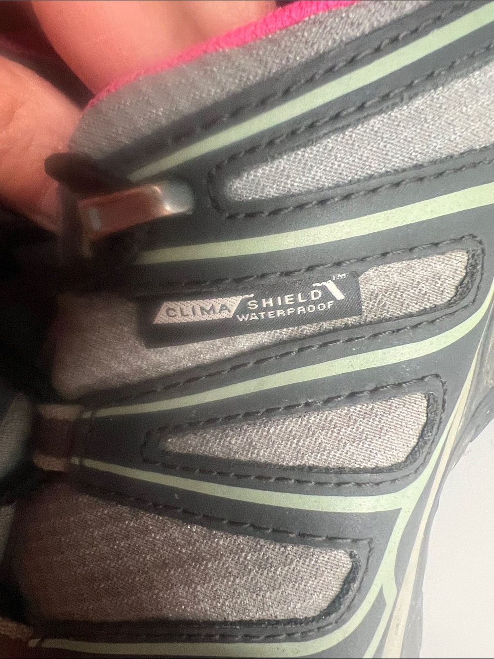 Salomon Women's Gray and Pink Trail Hiking Sneakers Sz 9 - Picture 8 of 13